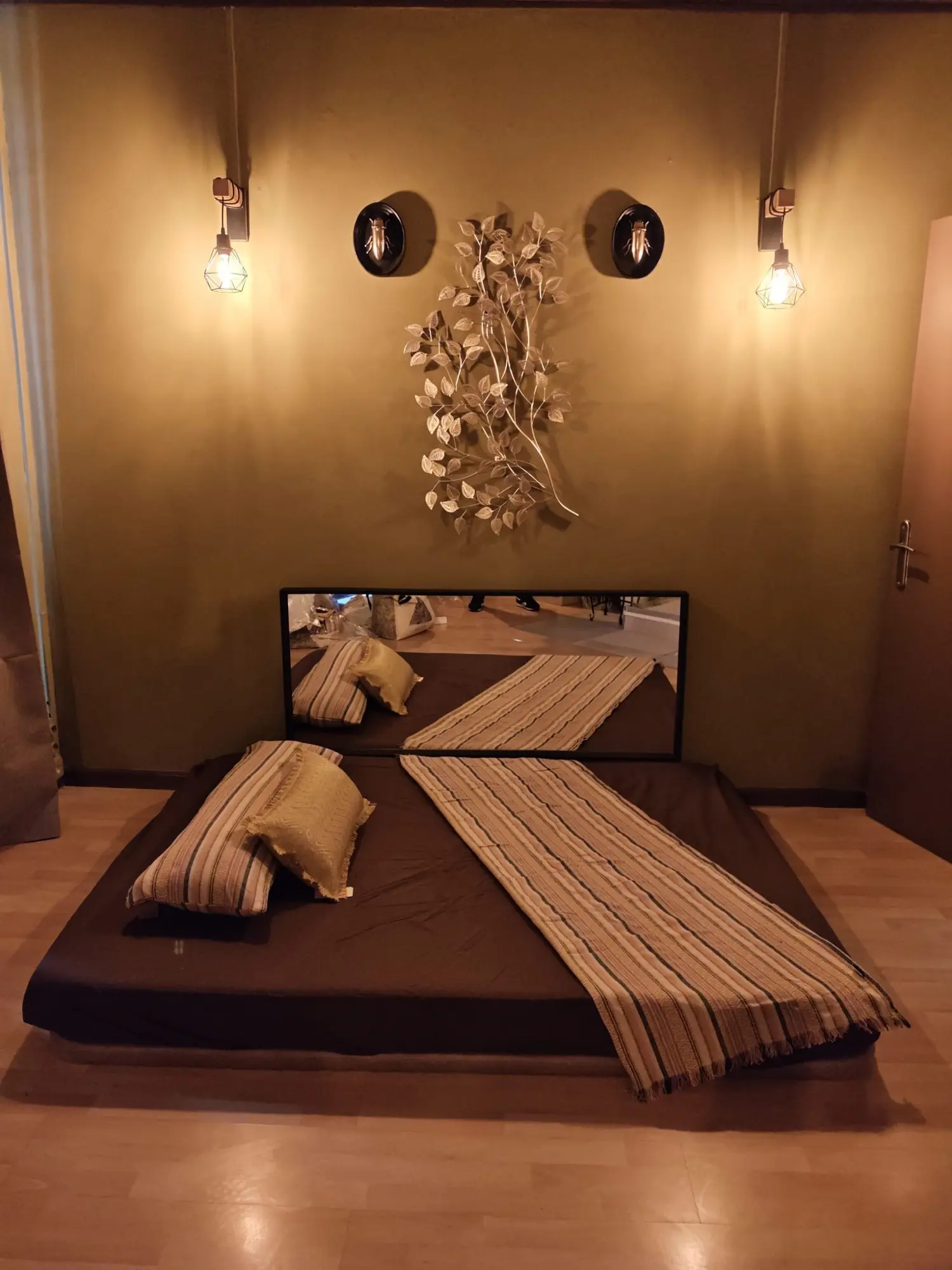 Habitación privada luminosa para ritual AMBAR
